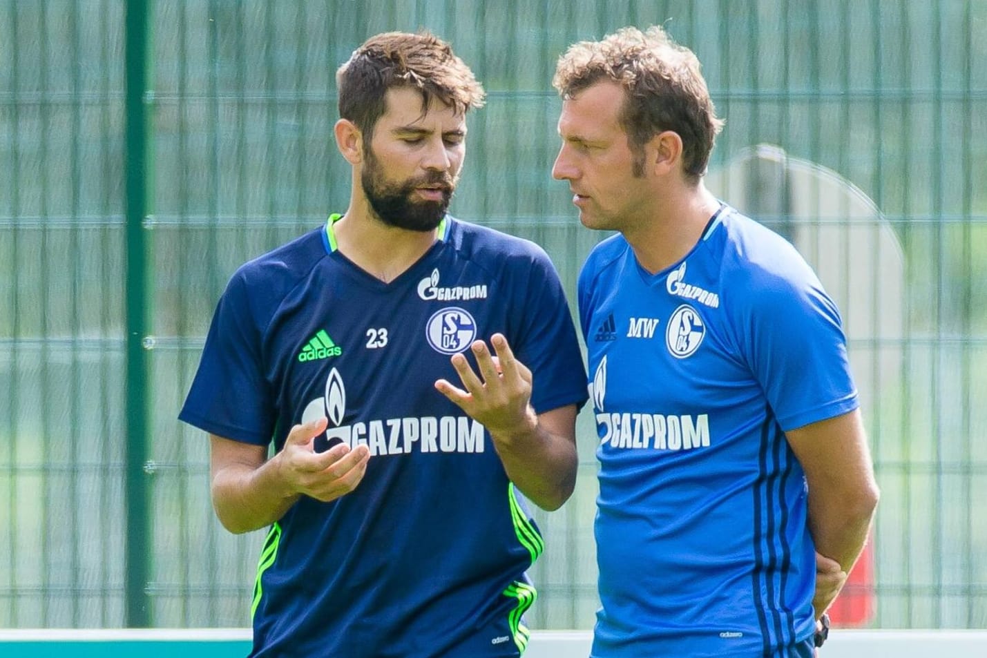 Markus Weinzierl kann im Saisonendspurt mit dem Spanier Coke planen.