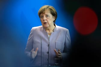 Die Flüchtlingspolitik von Angela Merkel ist umstritten in ihrer Partei.