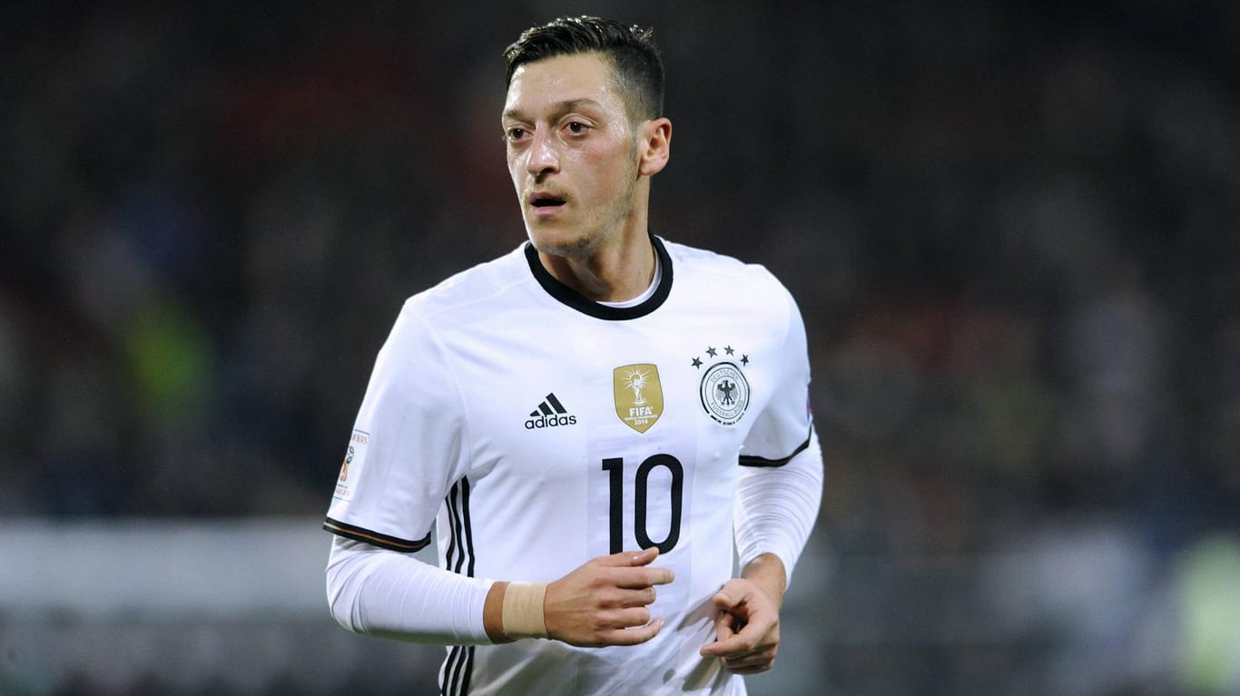 Mesut Özil hat 83 Länderspiele für die deutsche Nationalmannschaft absolviert.