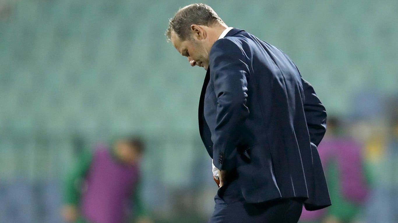 Oranje-Coach Danny Blind war nach dem 0:2 in Bulgarien frustriert.