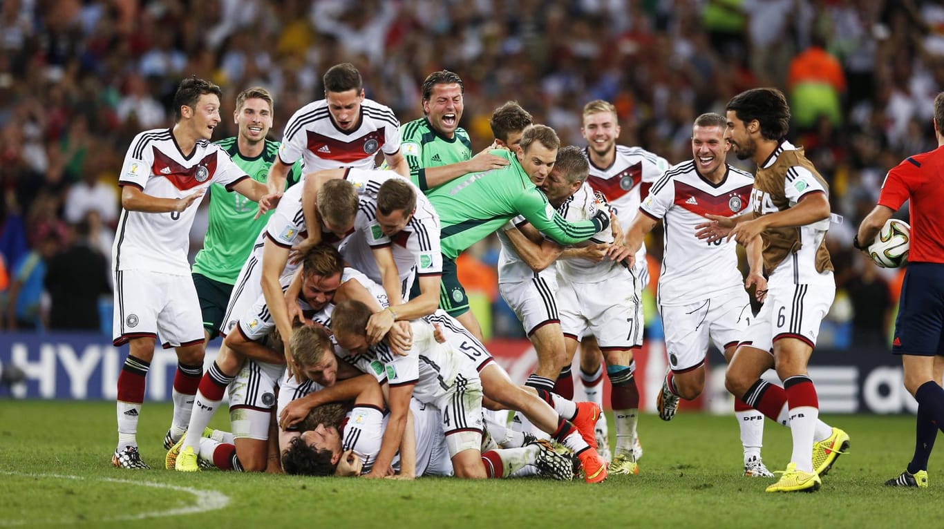 2014 wird Deutschland Weltmeister. Doch inzwischen sind die Spiele der Deutschen Nationalmannschaft kaum noch ausverkauft.