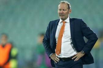 Das war's für Danny Blind: Der Trainer verliert mit den Niederlanden sein Schicksalsspiel gegen Bulgarien und muss gehen.
