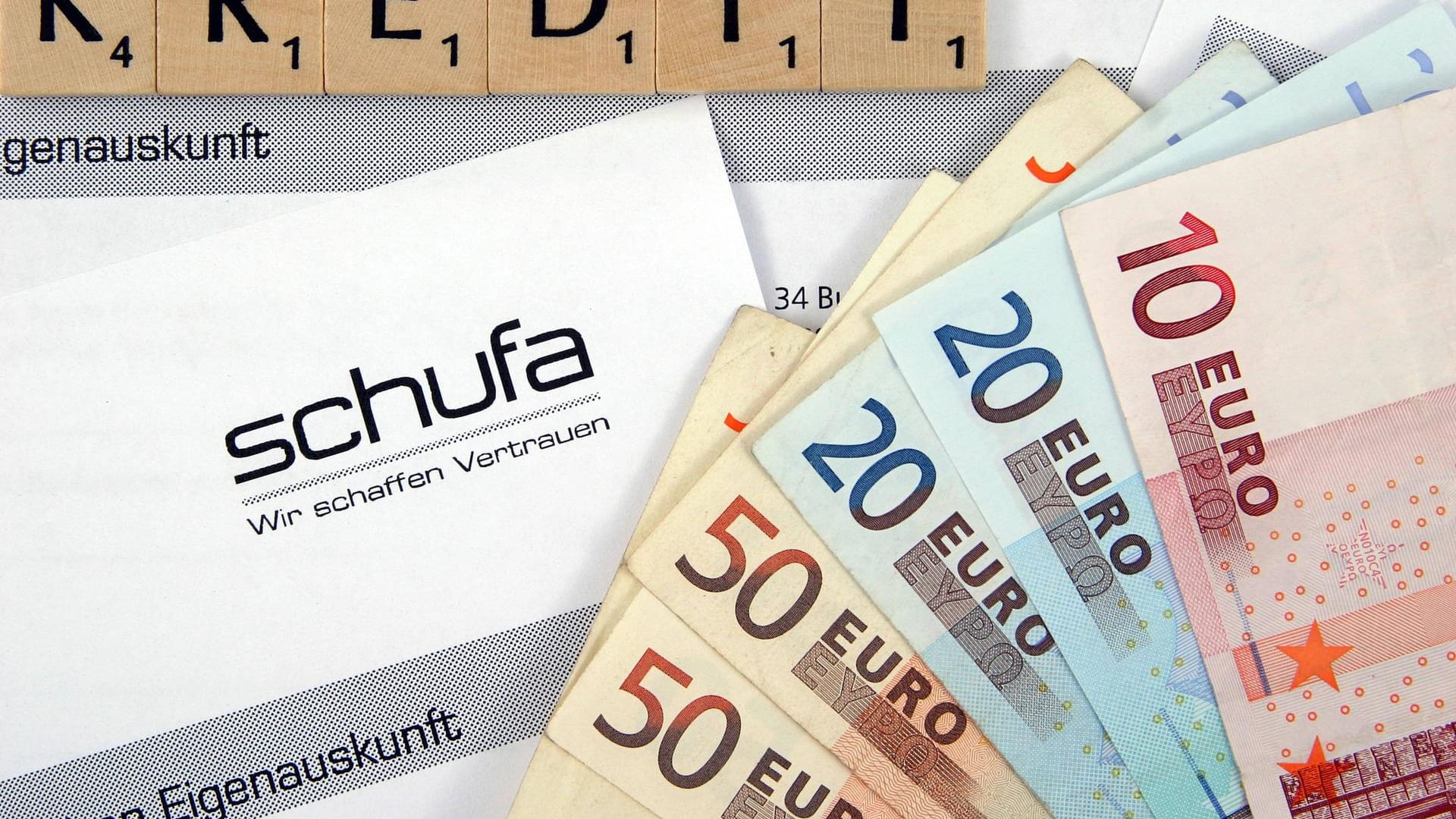 Schufa-Formular: Jedes Jahr können Sie sich von der Schufa kostenlos eine Selbstauskunft holen.