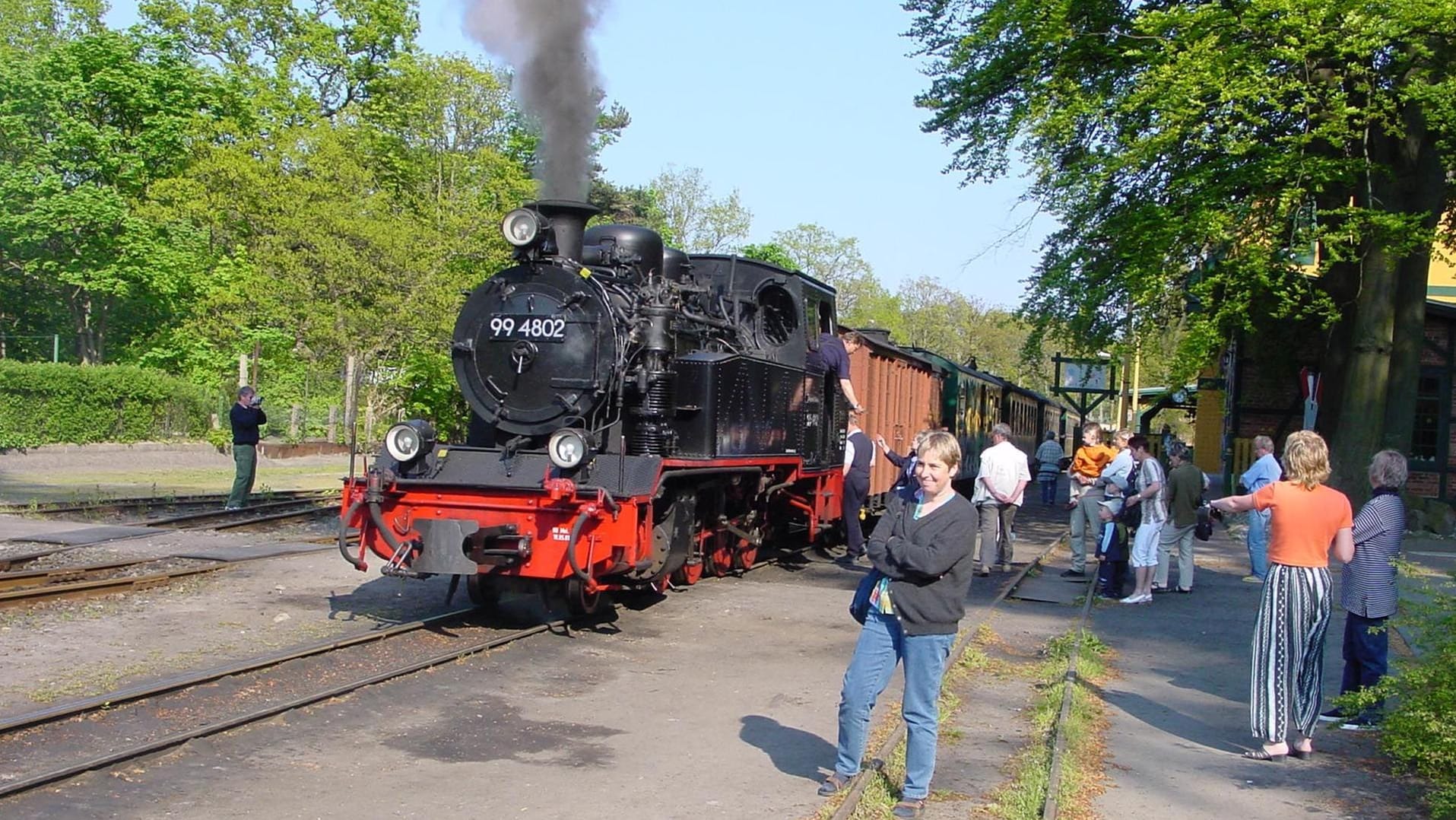 Touristenattraktion "Rasender Roland", der an Ostern direkt zum Osterhasen fährt