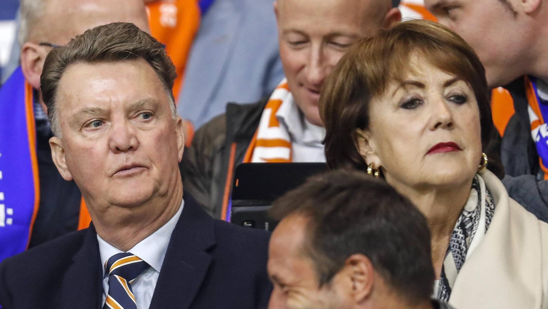 Louis van Gaal besuchte das Freundschaftsspiel der Holländer gegen Italien mit seiner Frau Truus.