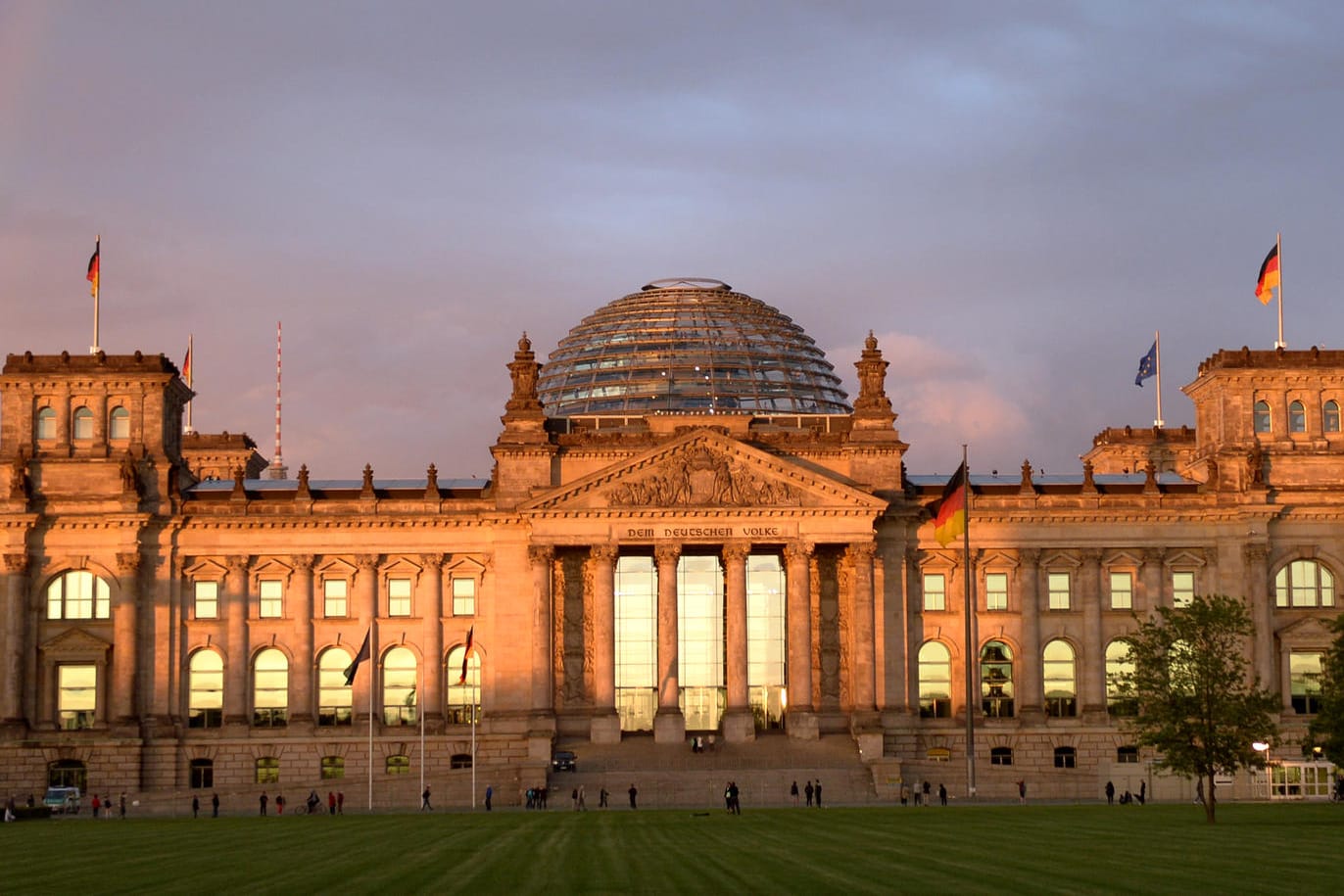 Russland könnte Einfluss das Rennen um den Einzug in den Bundestag nehmen, fürchten US-Politiker.