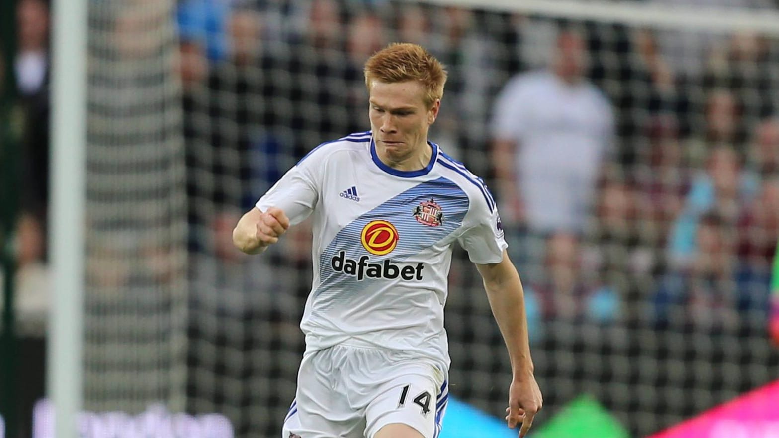 Sunderland-Profi Duncan Watmore fällt noch bis Mai wegen einer Knieverletzung aus.