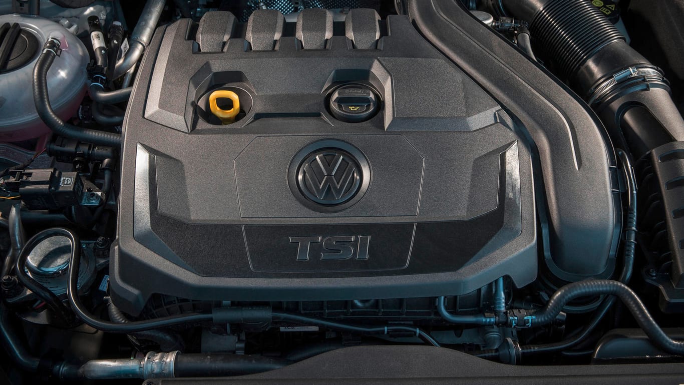Der 1.5 TSI kostet im VW Golf mindestens 24.350 Euro.