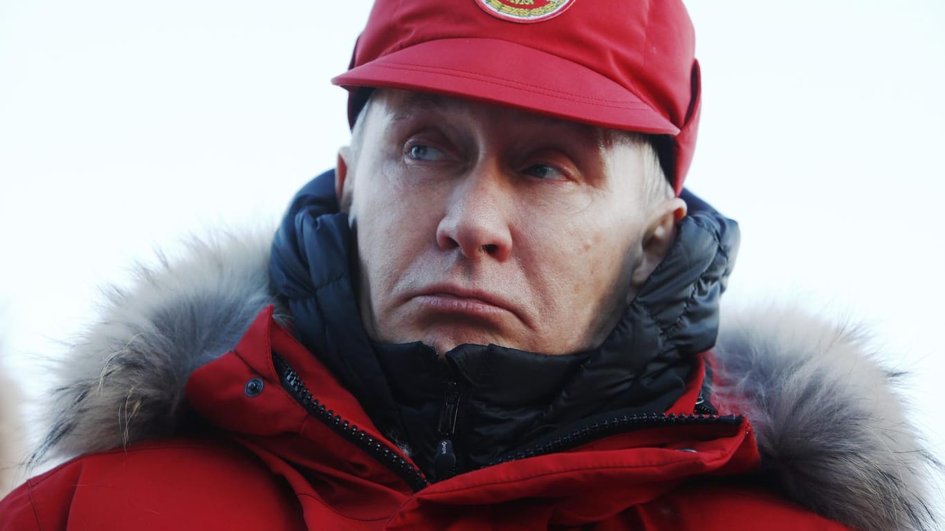 Der russische Präsident Wladimir Putin beim Besuch der arktischen Inselgruppe Franz-Josef-Land.