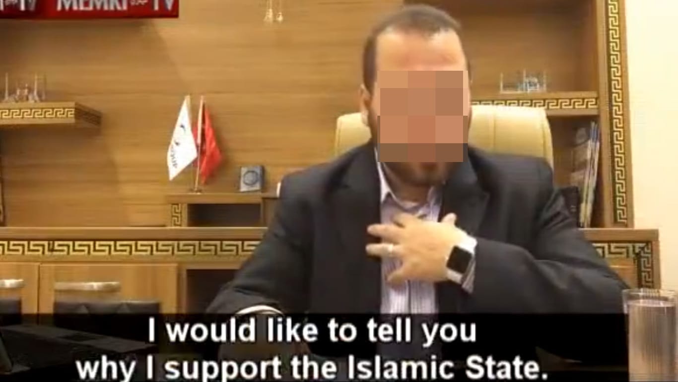 In einem Internet-Video soll der angeklagte Syrer IS-Propaganda verbreitet haben.