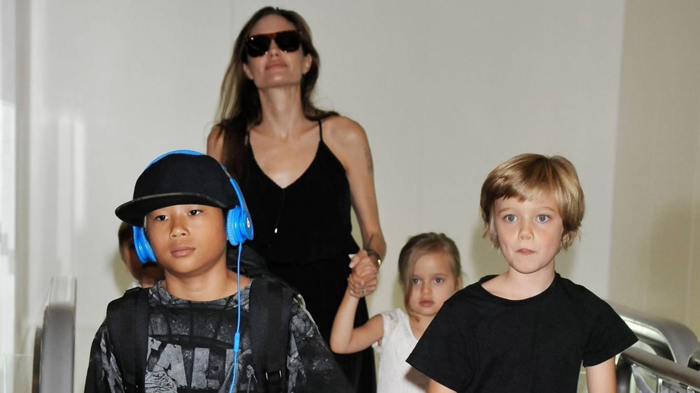 Berichten zufolge wolle Angelia Jolie mit ihren Kindern in die Nähe von Brad Pitt ziehen.