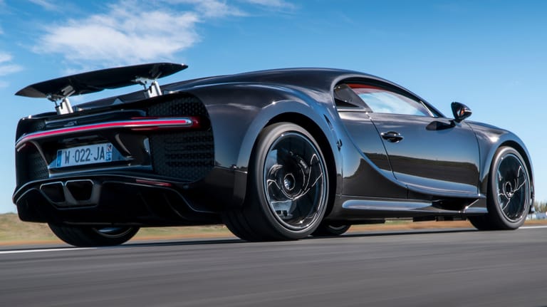 Die Tachoskala des neuen Bugatti Chiron reicht bis 500 km/h.