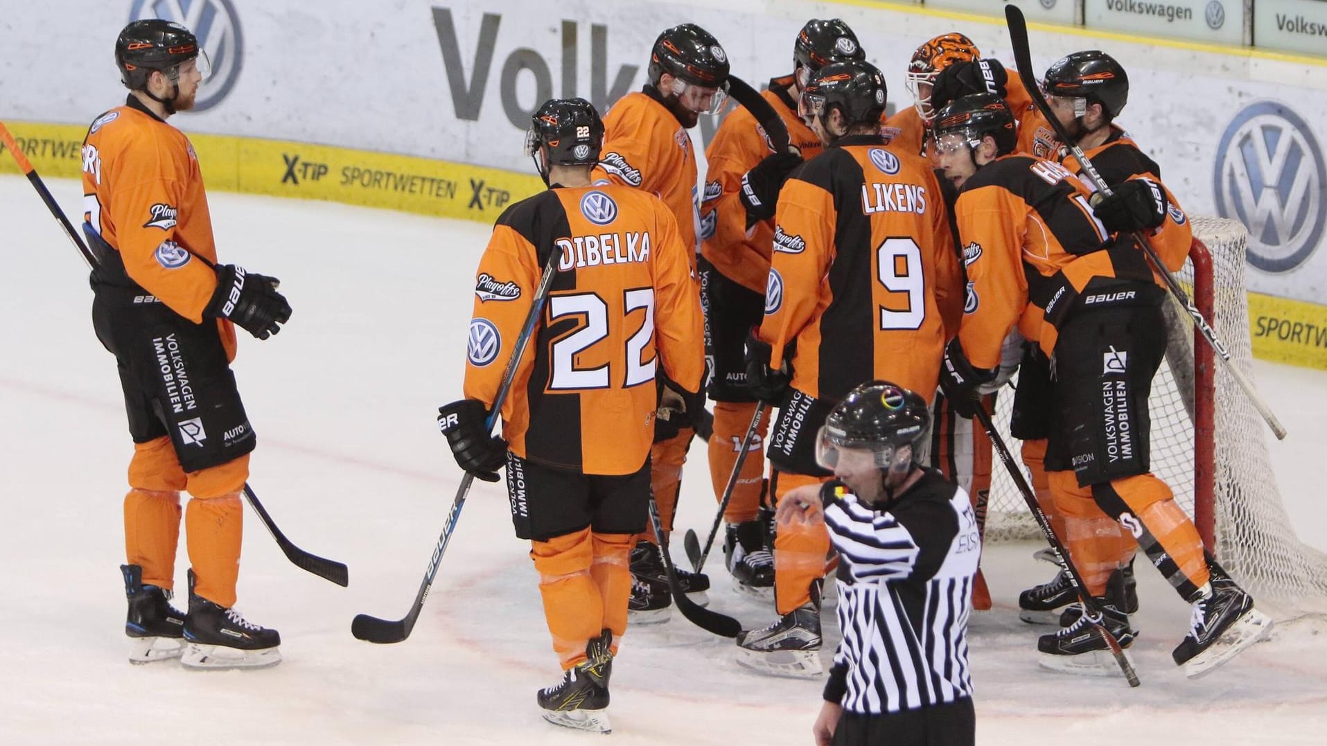 Die Grizzlys aus Wolfsburg gewannen knapp gegen Nürnberg.