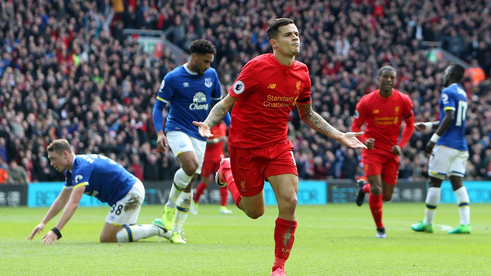 Nach dem Sieg über Everton steht Liverpool vorübergehend auf Platz 3. Nach dem Sieg über Everton steht Liverpool vorübergehend auf Platz 3.