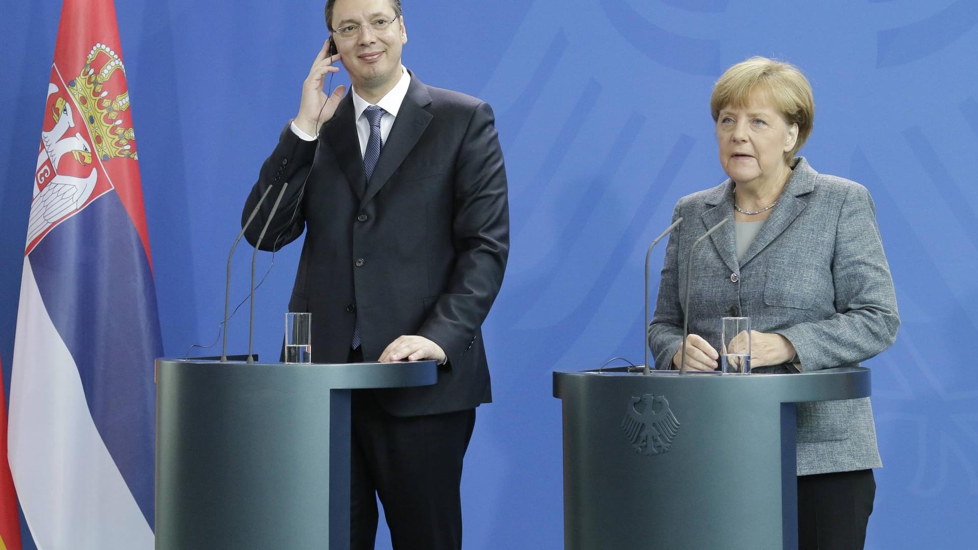 Berlin, Bundeskanzleramt, Pressestatements der Bundeskanzlerin Angela Merkel und Serbiens Ministerpräsident Aleksandar Vučić vor dem gemeinsamen Gespräch