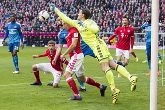 René Adler beim 0:8 beim FC Bayern in der Bundesliga.