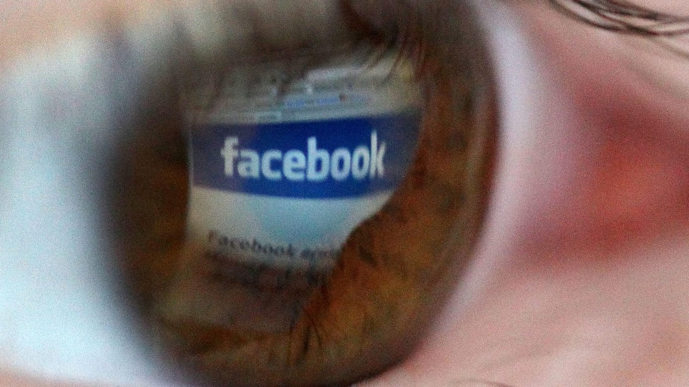 Dutzende sollen bei Facebook den Livestream verfolgt haben, ohne einzuschreiten.