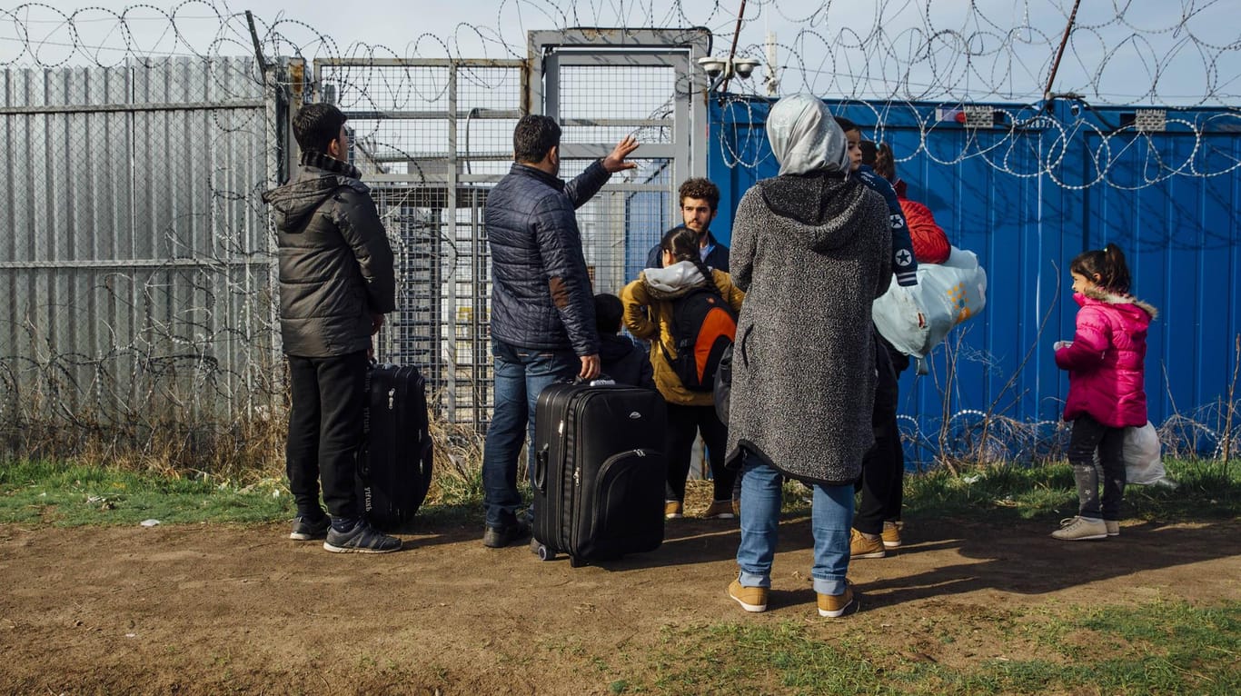 Deutschland sichert Flüchtlingen neue Hilfe zu