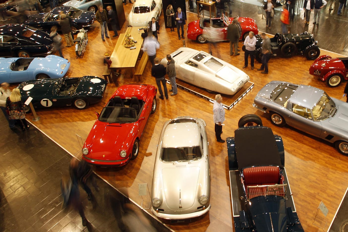 Techno-Classica: 21 Hallen, 4 Freigelände, rund 1250 Aussteller aus mehr als 30 Nationen