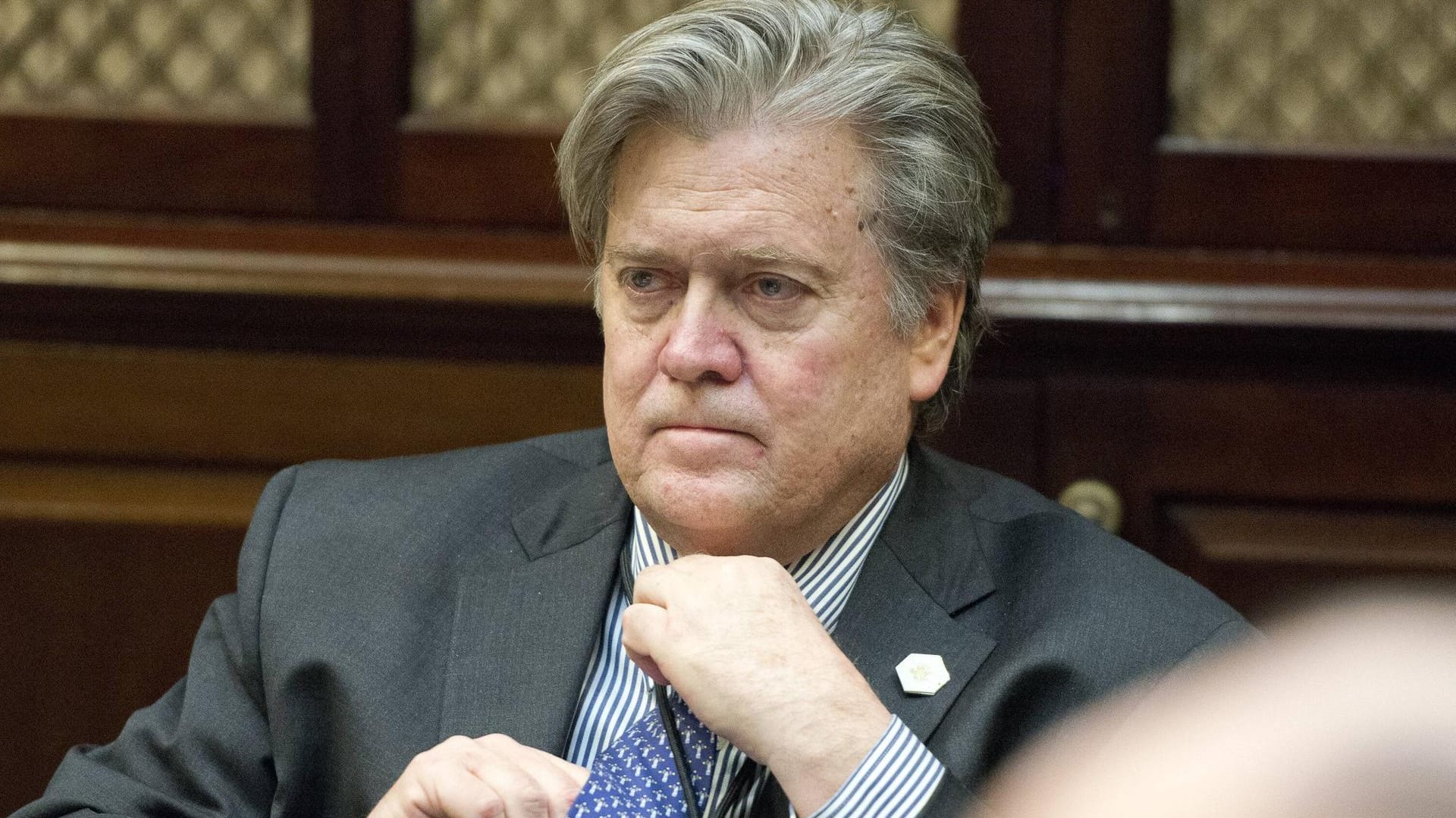 Der umstrittene Chefstratege Stephen Bannon ist künftig nicht mehr Mitglied des Nationalen Sicherheitsrat. Der umstrittene Chefstratege Stephen Bannon ist künftig nicht mehr Mitglied des Nationalen Sicherheitsrat.