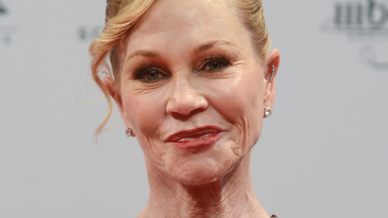 Melanie Griffith sieht nach zahlreichen Eingriffen sehr verstellt aus