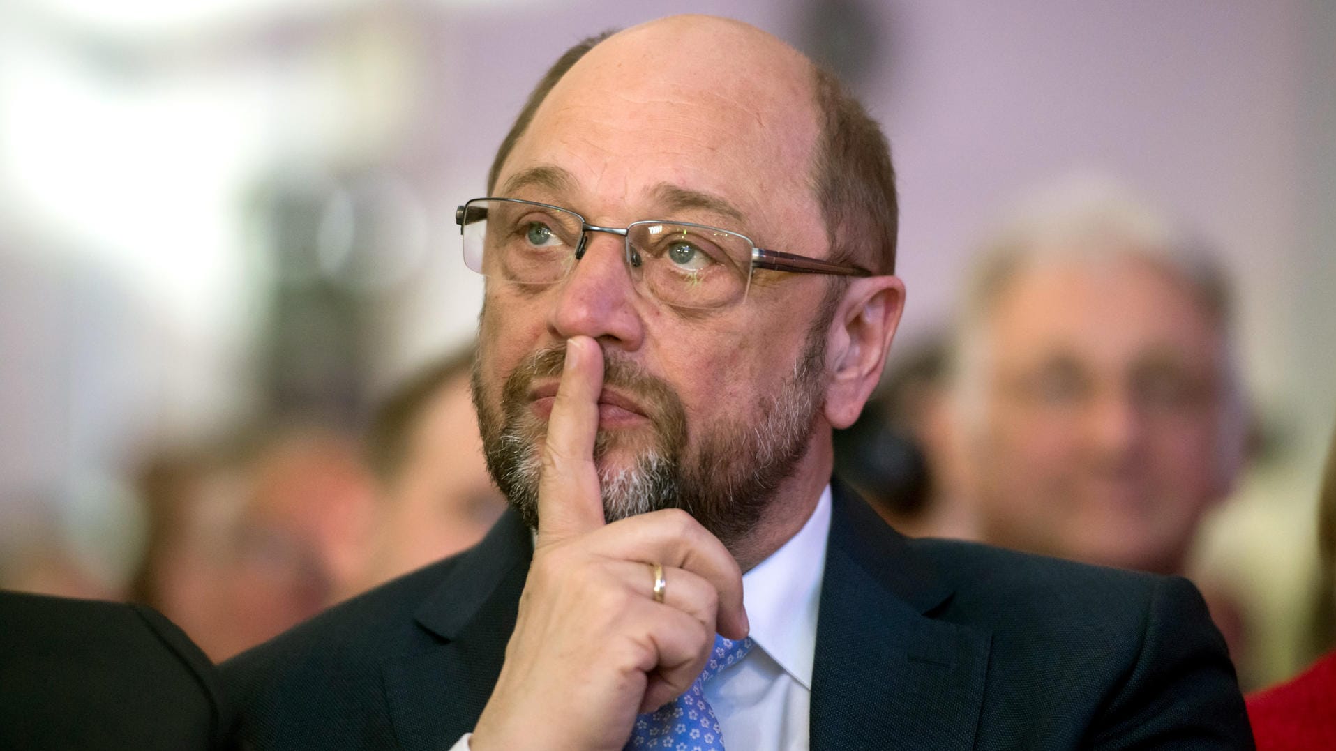 Kanzlerkandidat Martin Schulz geht auf Tuchfühlung zu den Liberalen.