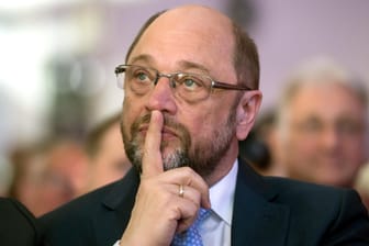 Kanzlerkandidat Martin Schulz geht auf Tuchfühlung zu den Liberalen.