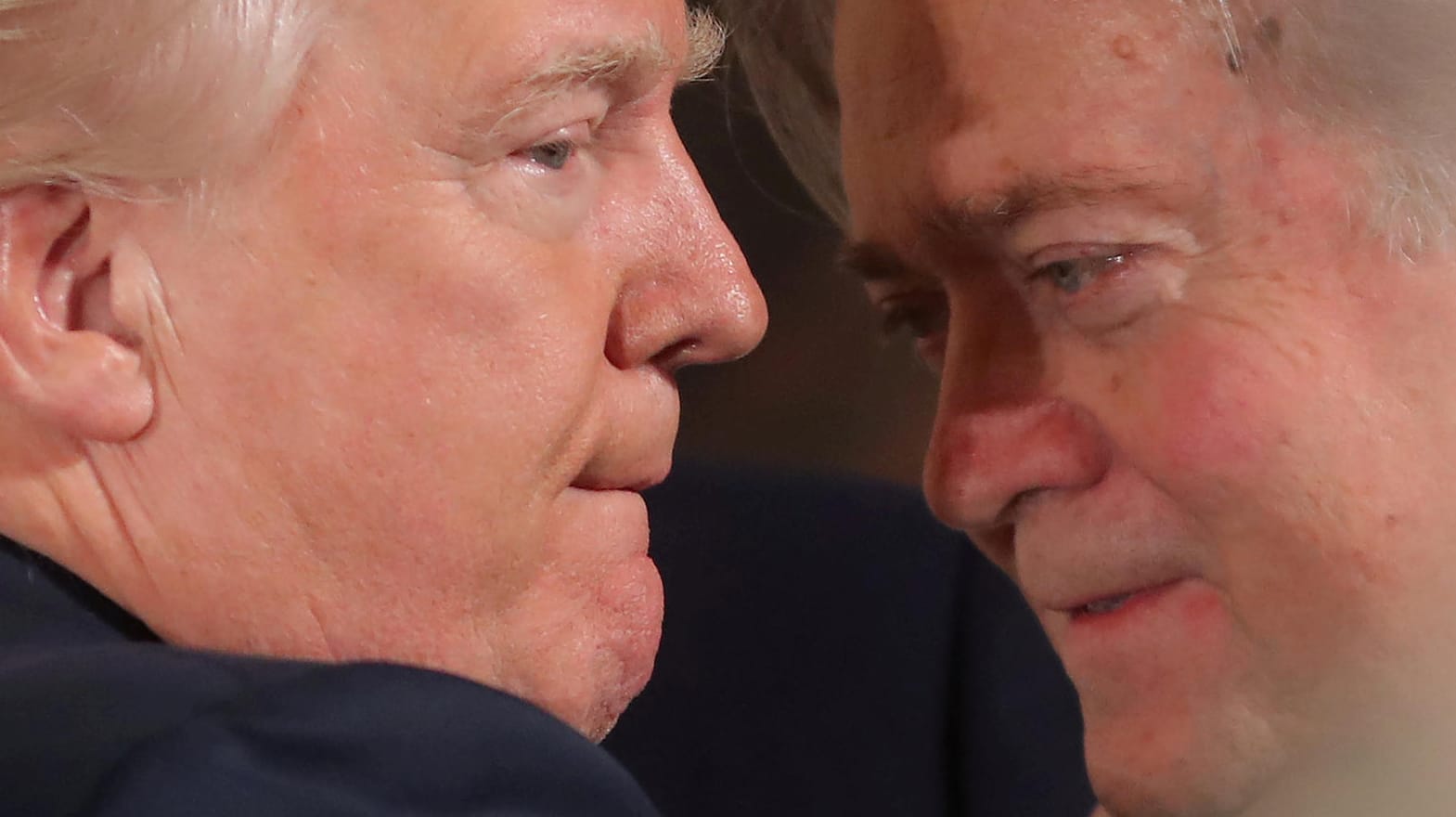 Donald Trump hat Steve Bannon aus dem Sicherheitsrat geworfen.