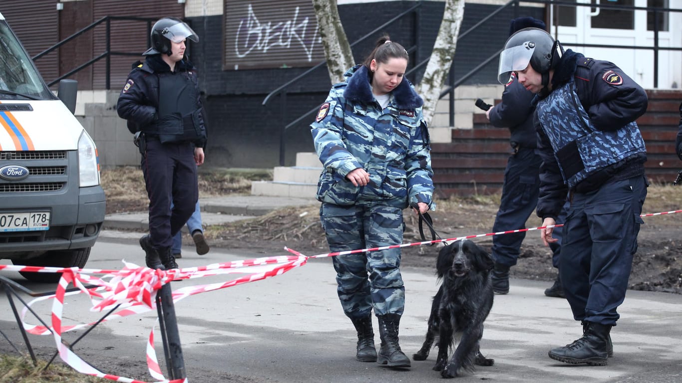 Russische Ermittler in Sankt Petersburg haben eine weitere Bombe gefunden.