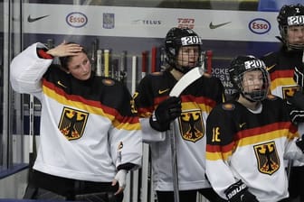 Das deutsche Eishockey-Team der Frauen hatte im WM-Halbfinale gegen die USA keine Chance.