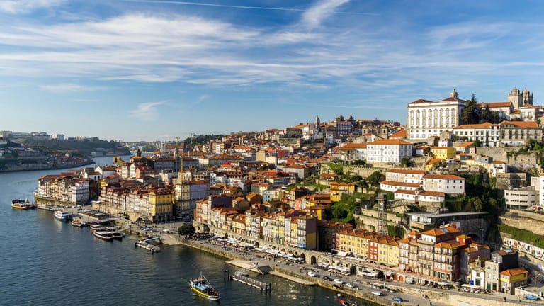 Blick auf den Fluss Douro in Porto