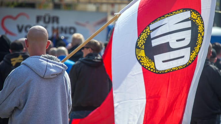 Die NPD soll keine öffentlichen Gelder mehr bekommen.