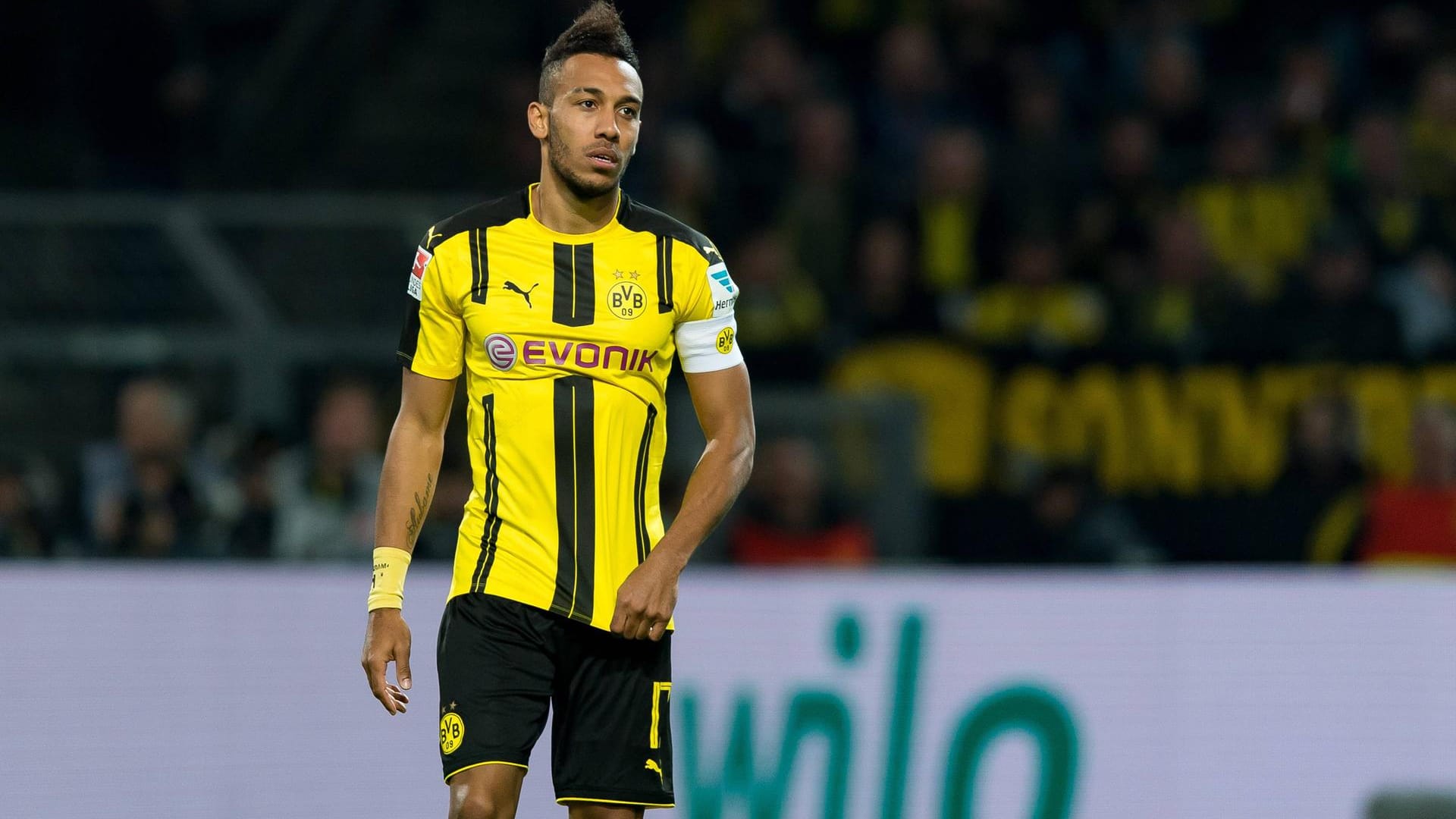 Pierre-Emerick Aubameyang mit Kapitänsbinde beim 3:0 gegen den Hamburger SV.