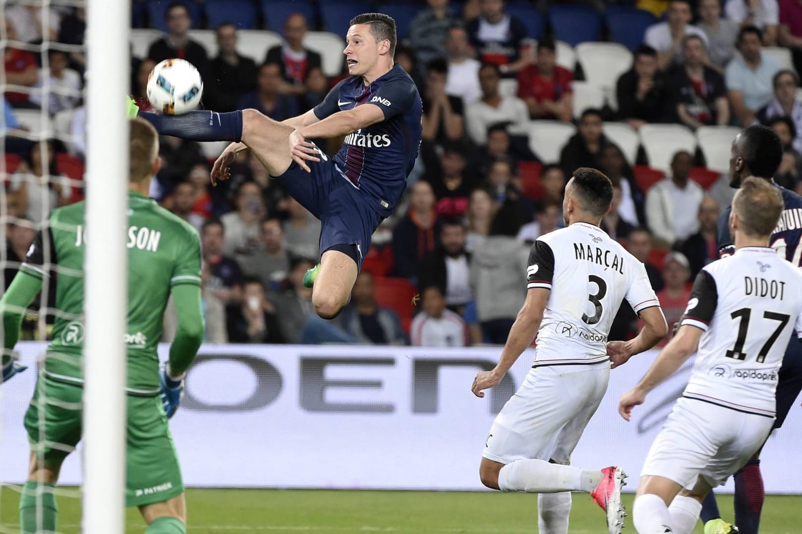 Julian Draxler im Spiel gegen Guingamp.