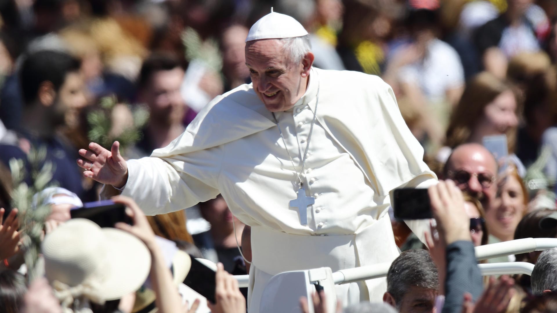 Papst Franziskus fährt nach Ägypten - trotz der Anschläge auf Kirchen.