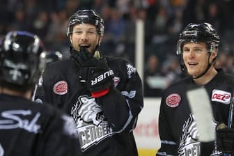 Ob Stürmer Brandon Prust bei den Ice Tigers bleibt oder zurück in die NHL wechselt, ist noch offen.