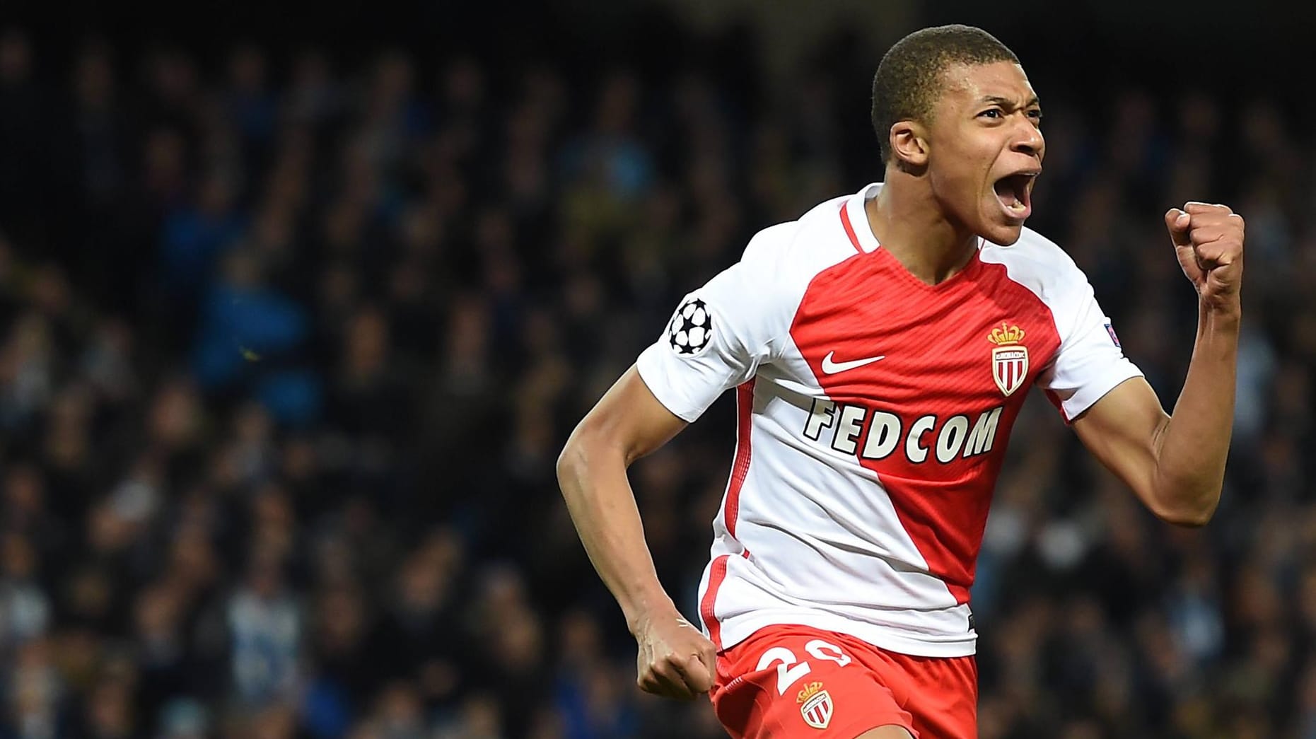 Kylian Mbappé jubelt über seinen zweiten Treffer bei Manchester City.