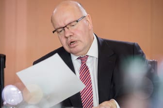 Kann Kanzleramtsminister Peter Altmaier (CDU) gleichzeitig sein Amt ausführen und das Wahlprogramm der CDU schreiben?