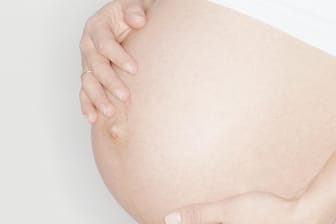 Bestimmt ein Hormon schon in der Schwangerschaft die sexuelle Ausrichtung?