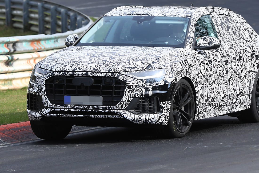 Auf der Nordschleife erwischt: Der neue Audi Q8