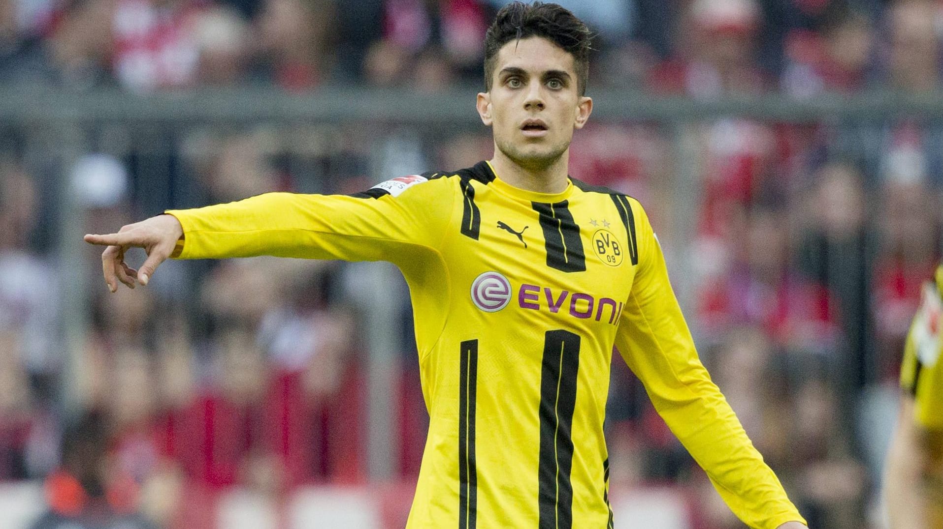 Marc Bartra musste noch in der Nacht operiert werden.