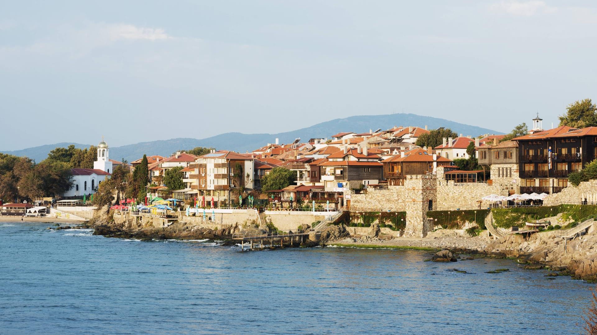 Der Ort Sosopol am Schwarzen Meer in Bulgarien.