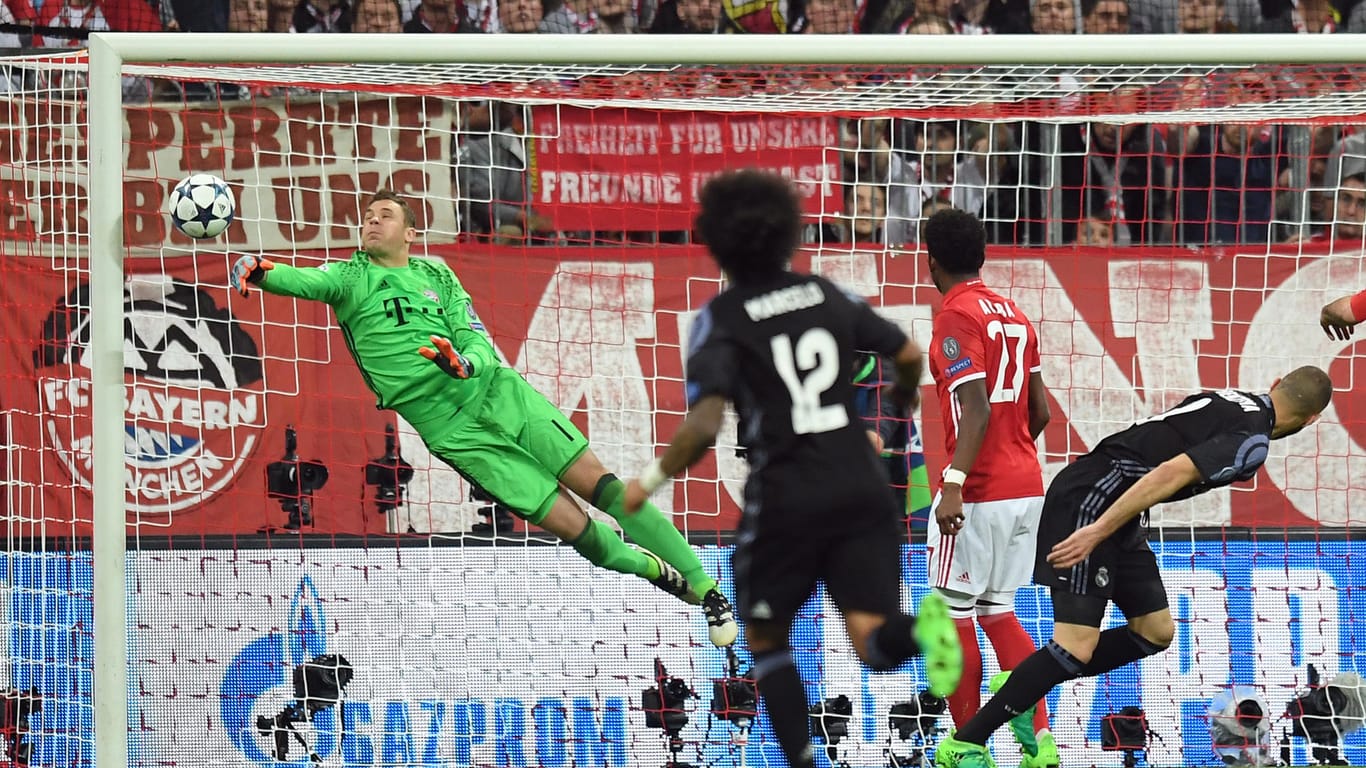 Starke Partie: Bayern-Keeper Manuel Neuer bewahrte den Rekordmeister vor einer noch deutlicheren Niederlage.