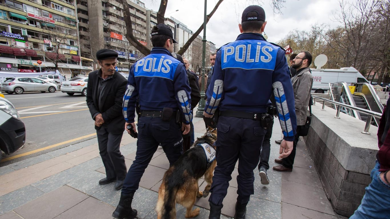 Türkische Polizei nimmt über 400 extremistische Kurden fest