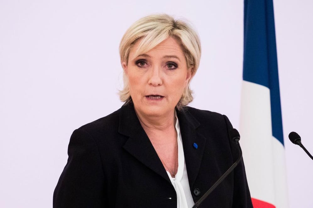 Linksextreme wollen Marine Le Pen einschüchtern.