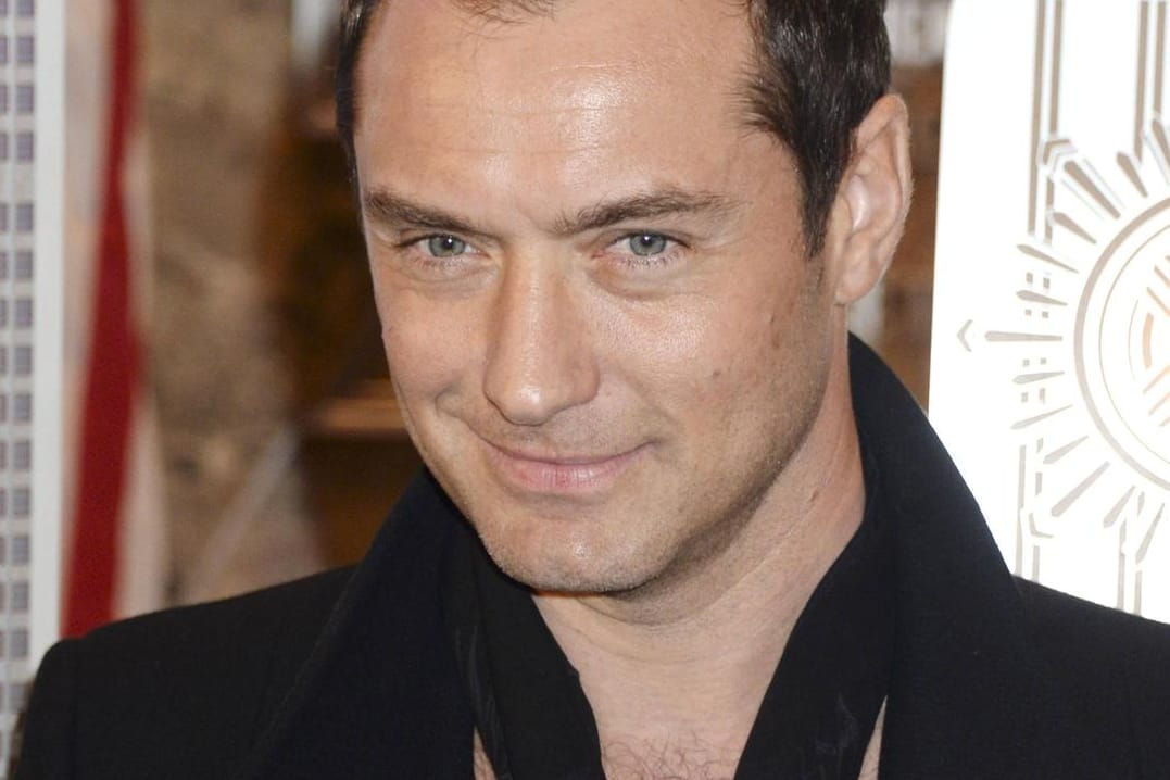 Jude Law wird Albus Dumbledore in "Phantastische Tierwesen und wo sie zu finden sind 2" spielen