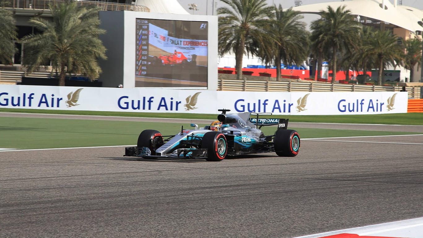 Valtteri Bottas hat sich in Bahrain die Pole Position gesichert.