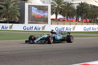 Valtteri Bottas hat sich in Bahrain die Pole Position gesichert.