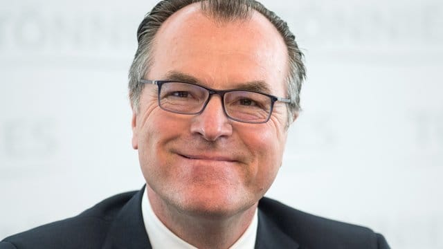Clemens Tönnies sieht den FC Schalke 04 wirtschaftlich gut aufgestellt. Clemens Tönnies sieht den FC Schalke 04 wirtschaftlich gut aufgestellt.