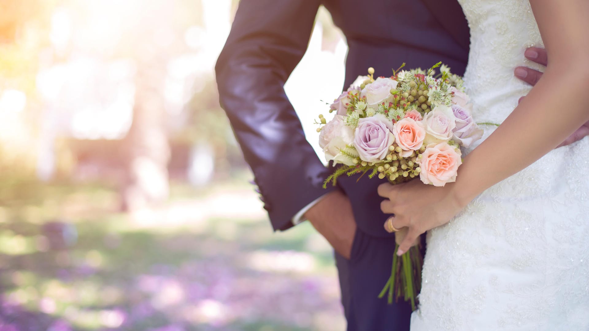 Hochzeit: Heiraten oder nicht? Auch gesetzliche Gründe können für eine Ehe sprechen.